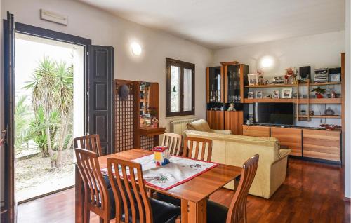 Monterosso Almo House | Cozy Home In Monterosso Almo