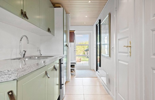 Saksild Strand House | Cozy home in Odder with WiFi