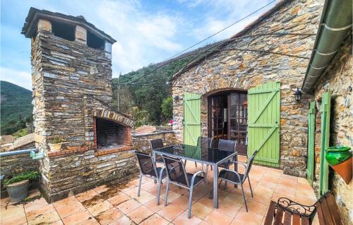 Olargues House | Cozy Home In Olargues With Kitchen