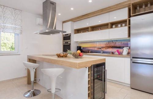 Punat House | Cozy home in Punat with sauna