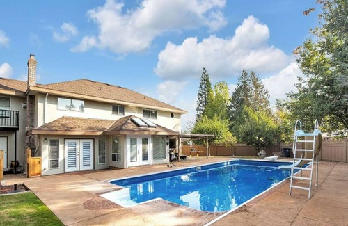 Surrey House | Cozy home in quiet neighborhood with all the comfort for your family.