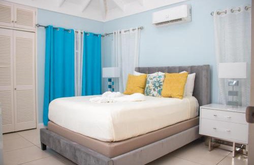 St. Ann's Bay House | Cozy Home in Richmond Estate