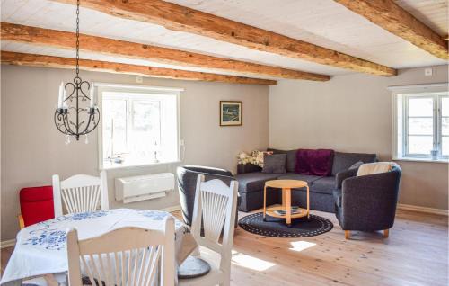 Soderkoping House | Cozy Home In Söderköping With Kitchen