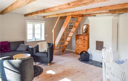 Soderkoping House | Cozy Home In Söderköping With Kitchen