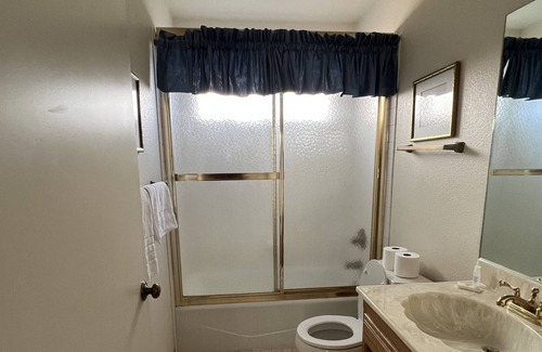 Oak Shores House | Cozy home in the beautiful Oak Shores Community w/WiFi