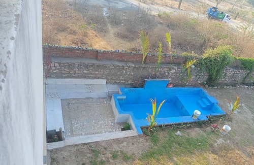Udaipur House | Cozy home in the beautiful city of udaipur. Family and Pet friendly.