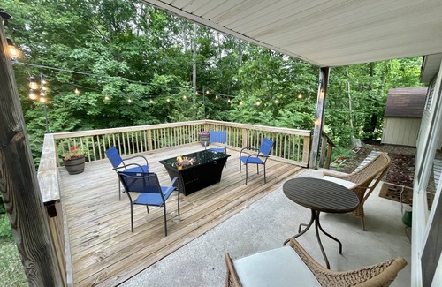 Lake Ann House | Cozy home in the heart of Lake Ann Village!