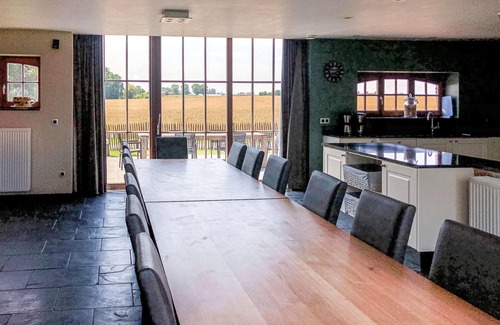 Tielt House | Cozy home in Tielt with WiFi