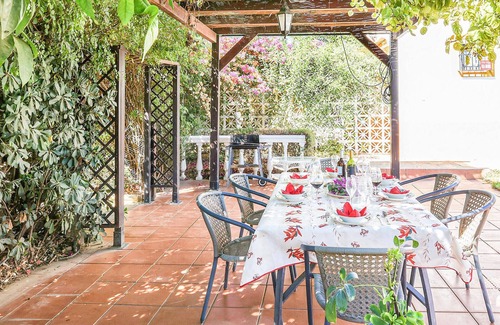 Utrera House | Cozy home in Utrera with swimming pool