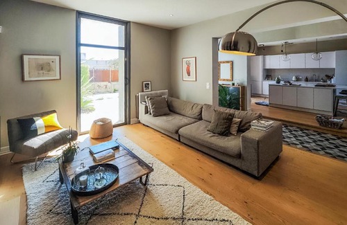 Valros House | Cozy Home In Valros With Wifi