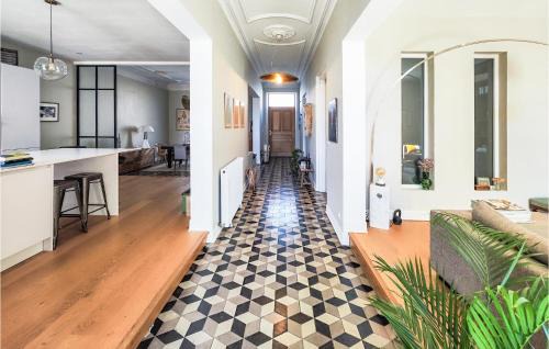 Valros House | Cozy Home In Valros With Wifi