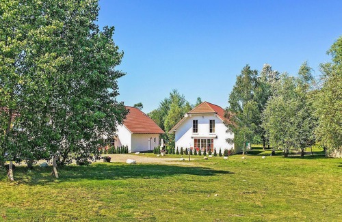 Verchen House | Cozy home in Verchen with WiFi
