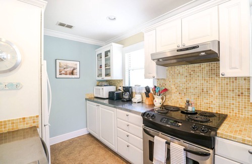 Vilano Beach Cottage | Cozy Home in Vilano Beach.