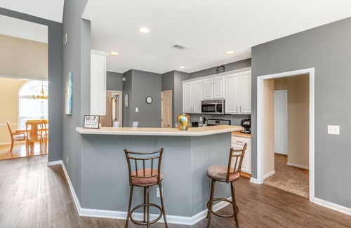 Riverdale House | Cozy Home mins from Atlanta Airport and Downtown