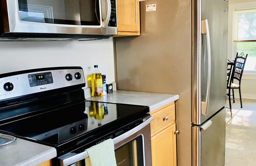 Mendon House | Cozy Home, Minutes from Killington! Washer/Dryer & Free Disney+/Peacock!