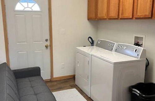 Penn House | Cozy home near Devils Lake, ND (Penn)