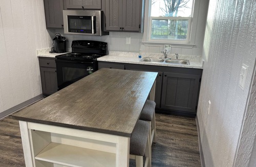 Longview House | Cozy Home Near Gregg County Airport & Lake Cherokee