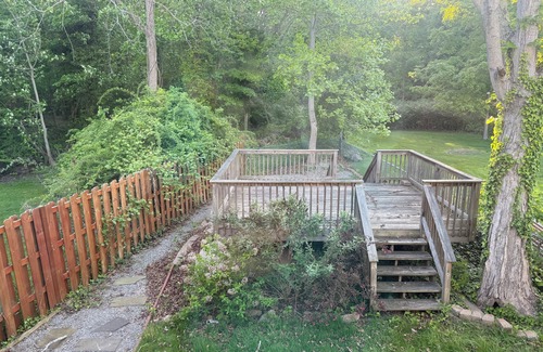 Momauguin House | Cozy Home Near New Haven