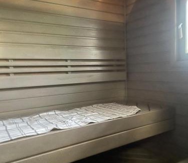 Rovaniemi House | Cozy home near ski centre and golf course, room upstairs