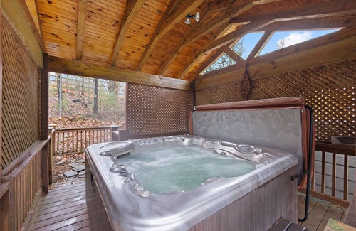 Blowing Rock House | Cozy Home on App Ski Mountain