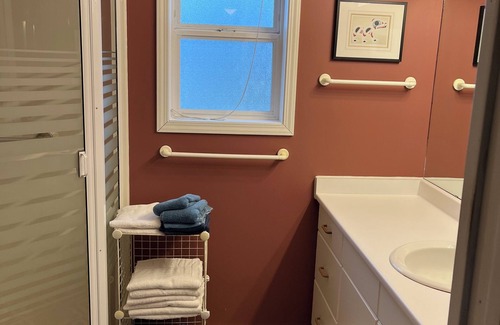 Hazelton House | Cozy home on Clifford Street Old Hazelton