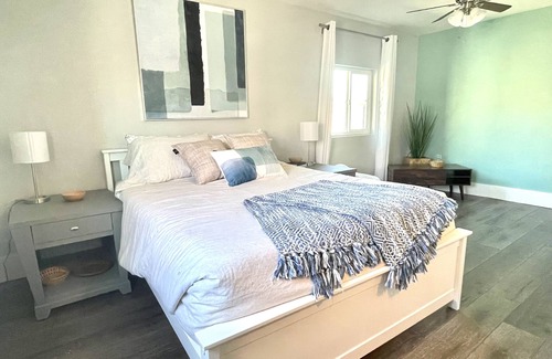 Garfield House | Cozy home only 10 mins to DT w/ Self-Check In
