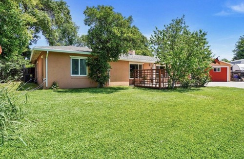 North Highlands House | Cozy Home RV Parking Entertainer Welcome…