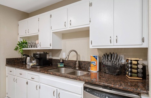 Elk Grove House | Cozy home w/pool table-Family getaway