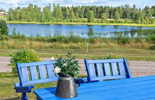 Overkalix House | COZY Home with LAKE view-free WiFi - free SAUNA