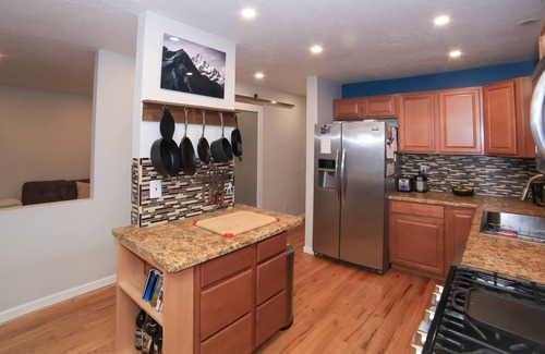Northeast Anchorage House | Cozy home with mountain views!