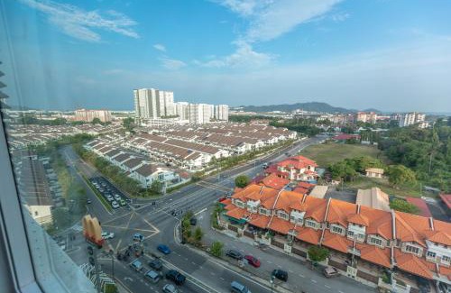 Bayan Lepas Apartment | Cozy Home with Spectacular View