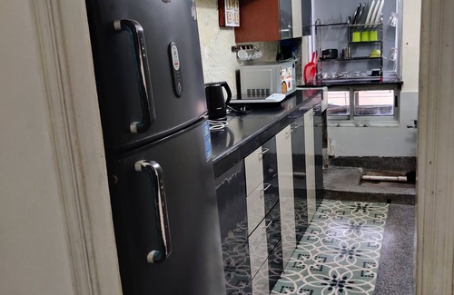 Kolkata Condo | Cozy Homestay in the heart of Park street of Kolkata