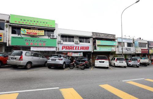 Taman Mutiara Apartment | Cozy Homestay with Karaoke System & Pool Table