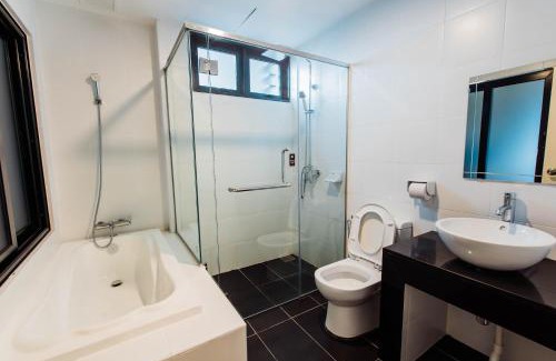 The Strand Apartment | Cozy Homestay with WiFi @Encorp Strand Mall @Alpha IVF