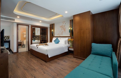 Son Tra Hotel | Cozy Hotel on Korea Town, only 500m from Han Bridge