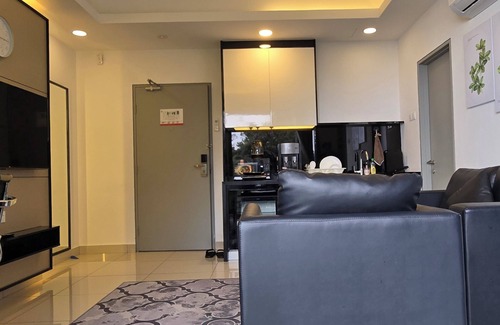 Genting Highlands Apartment | Cozy hotel suite in marvelous Genting Highlands with mountain view, WiFi