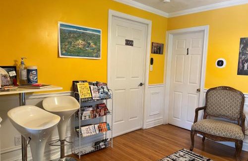 Niagara Falls Bed & Breakfast | Cozy House B&B