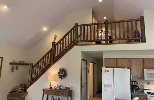 Lake City House | Cozy house close to town and the beach