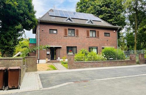 Rhein-Erft-Kreis District Villa | Cozy House