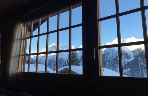 Graechen Ski Chalet | Cozy house for 2-6 people within walking distance of the center and the ski elevator.