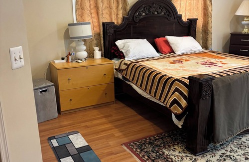 Fairfax House | Cozy house in charming Fairfax with AC, WiFi