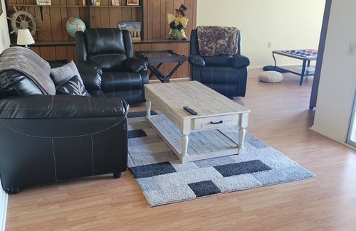 Sun City House | Cozy House in Retirement Community with Golf Courses!