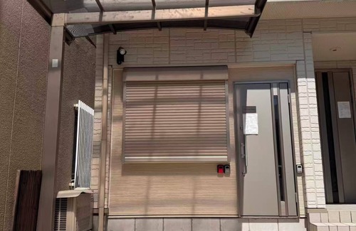 Minami House | Cozy House Namba Osaka Namiami neighborhood, quiet, located in the center of Osaka Namiami, with a car park in one of the independent residences.