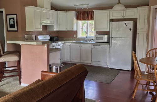 Healy House | Cozy House Near Denali sleeps up to 6 persons