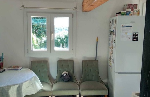 Biot House | Cozy house - peaceful setting, with a terrace, close to golf courses and beaches