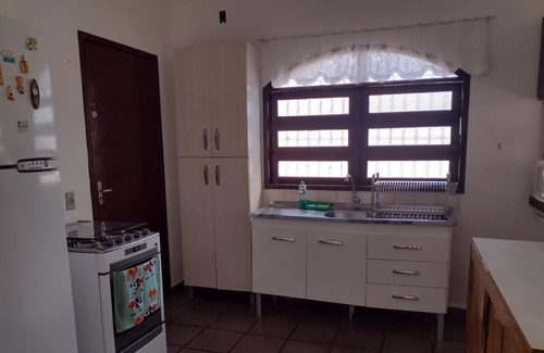 Jardim Santa Tereza House | Cozy house with 3 bedrooms 600m from Indaiá beach, Bertioga