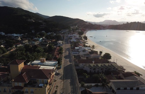 Porto Belo House | Cozy house with bathtub - 5 min from Praia do Centro, Porto Belo