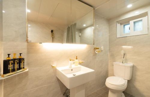 Itaewon Apartment | Cozy house- Yongsan, Itaewon, Noksapyeong station, 2R3B