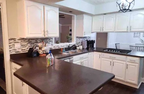 Warren House | Cozy, Howland Home Next to the Grand Resort
