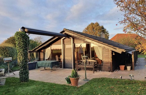 Neukirchen House | Cozy idyllic vacation home on the edge of a field 500 m to the Baltic Sea